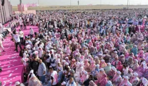 أكثر من 60 ألفاً في مهرجان الاستقلال بالعيون … نزار بركة يحشد سكان الصحراء ويضع رهانات كبرى على الطاولة