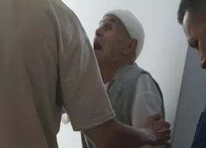الحسيمة :      فاتورة كهرباء تتسبب في بكاء مرير لمواطن مسن … أكثر من 30 سنة من الفواتير يؤديها شهريا لا تتجاوز 100 درهم