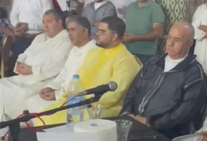 الدريوش :    لقجع يستدعي أشن إلى مائدة الغداء … رسائل حازمة بشأن دعم مكنيف وتهديد مبطن بإجراءات !!