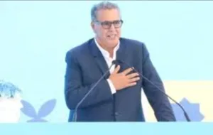 أخنوش يعيد تدوير كذبة “مليون منصب” … وعود انتخابية جديدة بعد خمس سنوات من الوعد الأول