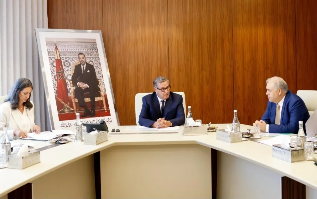 الرباط :    تداعيات حرب الخليج تضغط على المحروقات .. الحكومة المغربية تقرر مواصلة دعم مهنيي النقل وتتكفل بامتصاص ارتفاع الأسعار