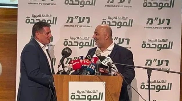 تحالف عربي إسلامي وشخصية أمنية يفتح حسابات جديدة في انتخابات إسرائيل