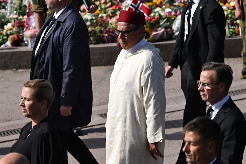أخنوش يمثل الملك محمد السادس في جنازة ملك النرويج هارالد الخامس