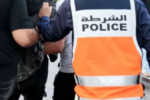 توقيف شخص داخل مكتب تصويت بطنجة للاشتباه في حيازة أوراق غير قانونية