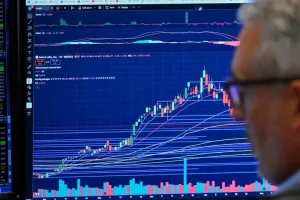 بورصة الدار البيضاء تحت ضغط الطاقة والتمويل وترقب النتائج