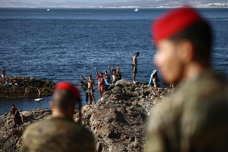 إسبانيا تسرّع تشريع إعادة مهاجري سبتة إلى المغرب