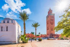 موجة حر تضرب أقاليم مغربية ودرجات الحرارة تلامس 45 درجة
