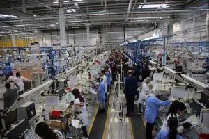 استثمارات صينية جديدة تعزز حضور المغرب في صناعات السيارات والكابلات