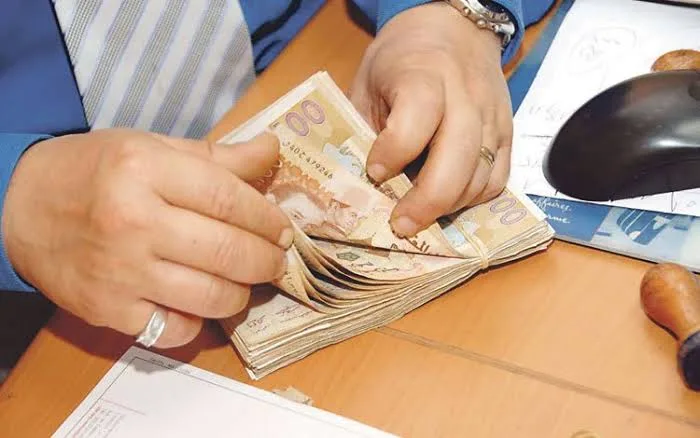 نقابات مغربية تجدد المطالبة برفع الحد الأدنى للأجر إلى 5000 درهم