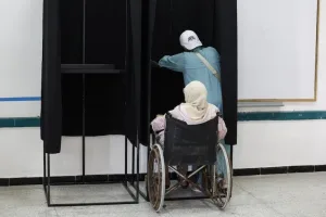 ملاحظو انتخابات 2026 يرصدون عراقيل تحد من مشاركة ذوي الإعاقة