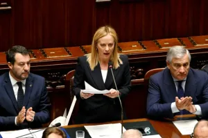 البرلمان الإيطالي يقر نظاما انتخابيا جديدا وسط انقسام سياسي