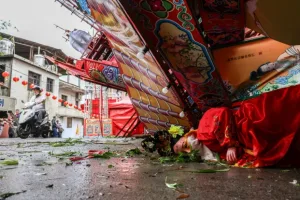 إعصار تشامبي يقطع الكهرباء عن 56 ألف منزل في تايوان ويخلّف مئات المصابين