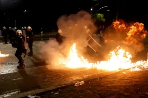 احتجاجات واسعة في ألبانيا تطالب باستقالة راما وتندد بالفساد وتدهور التعليم