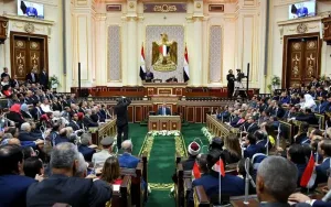 مصر تدرس تفويض الجيش للتدخل عسكريا دفاعا عن السعودية