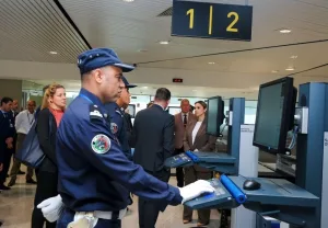 تشديد مراقبة دخول الإسبان إلى المغرب وإلزامهم بإثباتات الإقامة والعودة