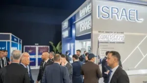 لأول مرة في تاريخ معرض مراكش للطيران … إسرائيل تحضر بثقلها الصناعي والدفاعي وتفتح صفحة جديدة في علاقاتها العسكرية مع المغرب