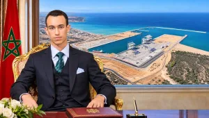 من محمد الخامس إلى مولاي الحسن …  70 عاماً من المجد الملكي بالناظور.. من ذاكرة غساسة الغابرة إلى انبعاث “تنين المتوسط” وإعلان ميلاد قوة اقتصادية جديدة بالريف!