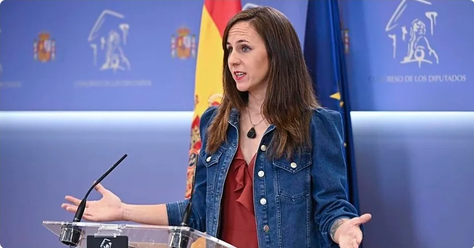 بوديموس يفجر ملف الاعتداءات على المهاجرين في سبتة … ويطالب بتحقيق برلماني وشهادات عن الضرب والتعذيب التي تروطت فيها القوات الإسبانية