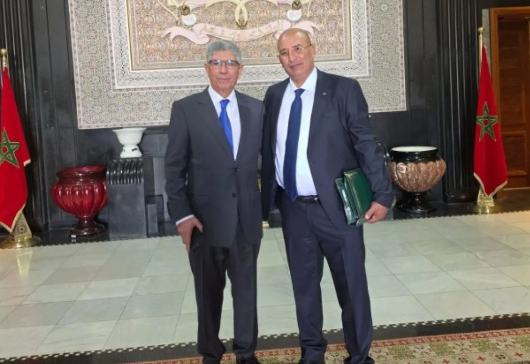 الناظور :     من احتجاجات الجمال والحمير إلى قبة البرلمان … كيف تحول محمد المومني إلى أحد أبرز وجوه “البام” بجهة الشرق