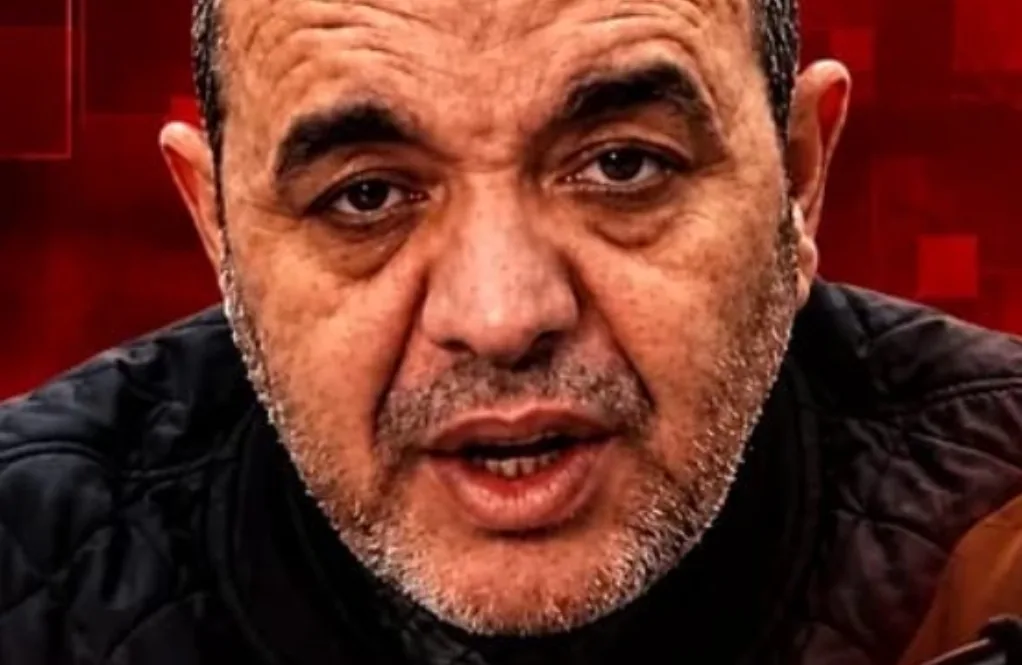وجدة :      صادم .. عقود زواج بصفة “عازب” ستة مرات رغم زواج سابق؟ معطيات خطيرة تلاحق المقاول المومني المعتقل وتستدعي فتح تحقيق