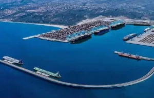 الناظور :      ميناء غرب المتوسط … لماذا إعلان توظيف لسكان إقليم بني ملال؟ وأين أبناء الناظور والجهة الشرقية من فرص التوظيف ؟