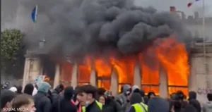 فرنسا تشدد قبضتها على ليون ومدن أخرى … حظر شامل للتظاهرات السبت المقبل بعد موجة عنف وتخريب