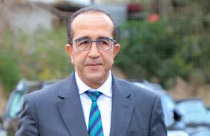 إمزورن تضع عامل إقليم الحسيمة أمام المساءلة … احتلال الملك العمومي والبناء العشوائي يثيران تساؤلات بشأن دور السلطات