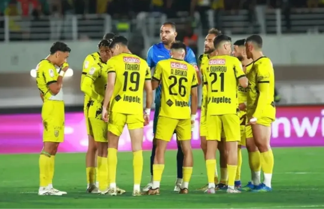 المغرب الفاسي يسقط أسيك ميموزا في الوقت القاتل ويعانق مجموعات دوري أبطال إفريقيا