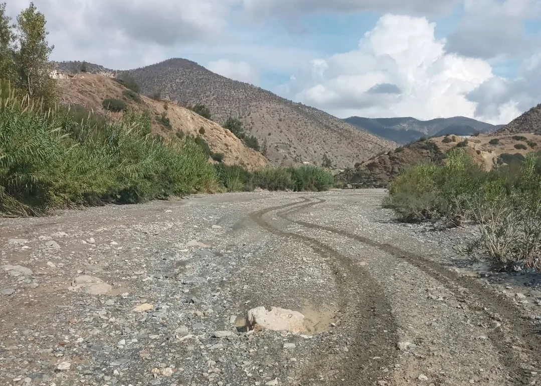 الحسيمة :     واد النكور بعد أسبوع من الأمطار … دواوير محاصرة وآليات غائبة وأسئلة محرجة تلاحق جماعة أربعاء تاوريرت