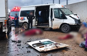 آسفي :      حادثة نقل مروعة تصيب أكثر من 15 عاملة بجروح متفاوتة الخطورة داخل مركبة متجهة إلى مصانع تصبير السمك وتفجر غضباً نقابياً