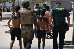 مليلية المحتلة تختنق بـ330 قاصراً … سلطاتها تضغط على مدريد لإعادتهم إلى المغرب وتتهم مندوبة الحكومة بعرقلة الترحيل