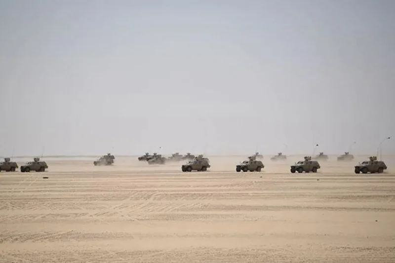 الجزائر ترسل أول قافلة عسكرية إلى النيجر في تحرك لتعزيز حضورها بمنطقة الساحل