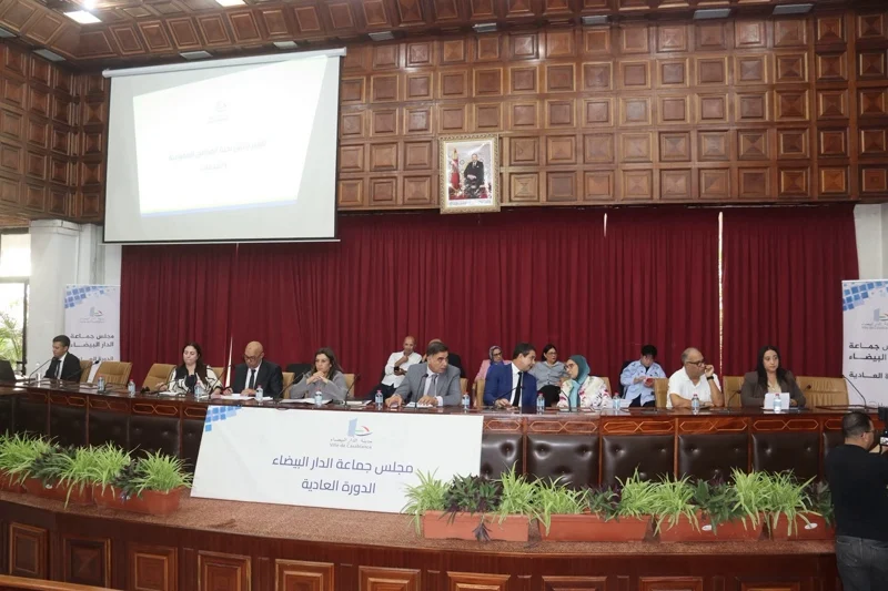 الدار البيضاء تخصص 25 مليار سنتيم لتحسين النظافة بمولاي رشيد وابن مسيك