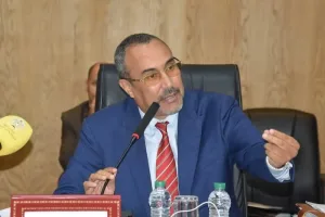 غياب ينجا الخطاط عن افتتاح البرلمان يفاقم إشكال التنافي ويهدد رئاسة جهة الداخلة