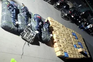 ضبط أكثر من أربعة أطنان من الشيرا بضواحي فاس وتوقيف ثلاثة مشتبه فيهم