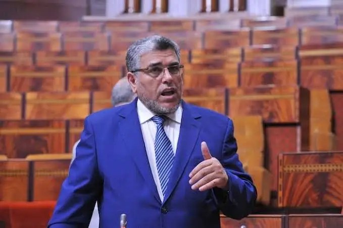 الرميد يطالب بإعادة منصب وزير حقوق الإنسان ويحذر من تهميش الملف داخل الحكومة