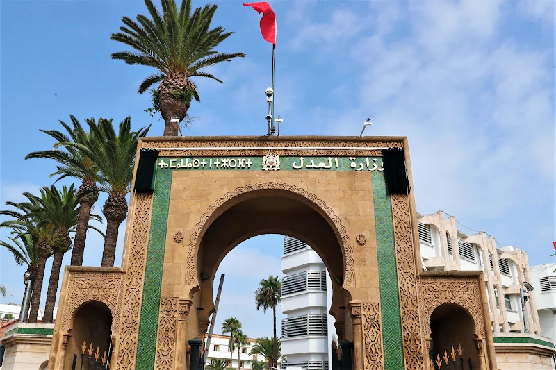وهبي يشدد إجراءات مكافحة التغيب غير المشروع بوزارة العدل