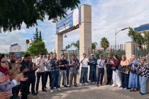 طلبة التوقيت الميسر بفاس يحتجون ضد رسوم التسجيل ويهددون بالتصعيد