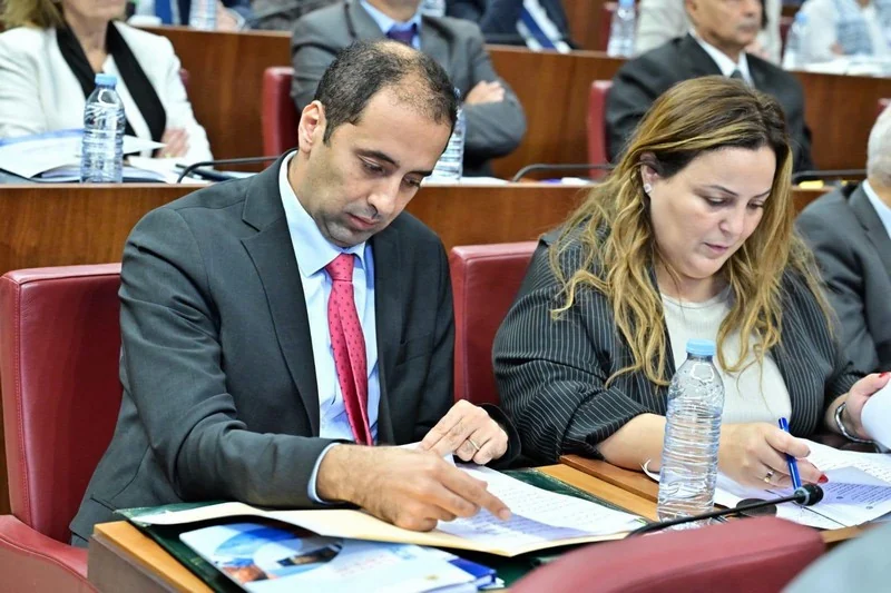 الفريق الاشتراكي يدعو إلى فرض ضرائب استثنائية على الأرباح الكبرى